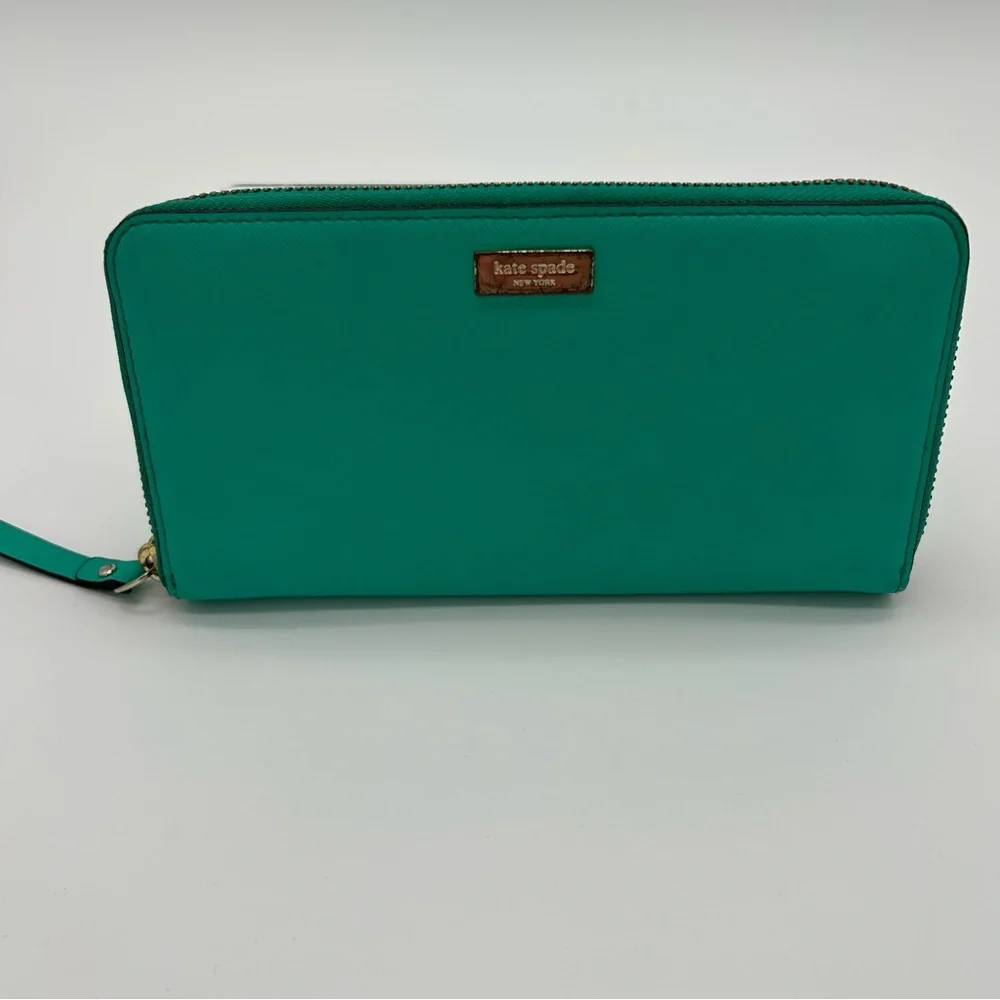 Kate Spade New York Turquoise Teal Leather zip-around Wallet